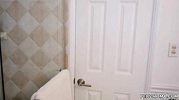 stepmom aaliyah love gave stepson a hot blowjob