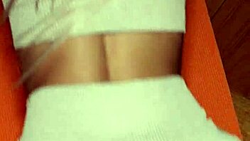 Petite 18+ Girl Humps In Yoga Pants For Sticky Cum Finish