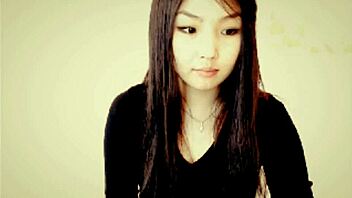 my fourth recording of a model posing naturally for the camera