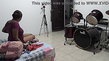 Housewife prepares for vacation in captivating Venezuela