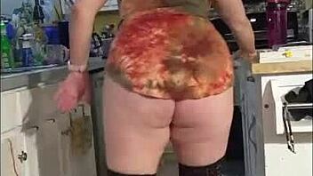 Hotwife Steffi showing off pussy lips in wild dance promo