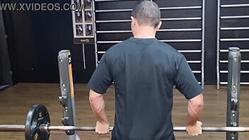 Hell yeah! Met this blonde with a swollen pussy at the gym for a quickie!