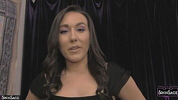 Sinn sage strips lingerie revealing her sensual body 😍