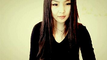 my fourth recording of a model posing naturally for the camera