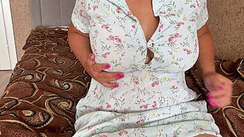 look at my wet, throbbing pussy, so ready, ugh!