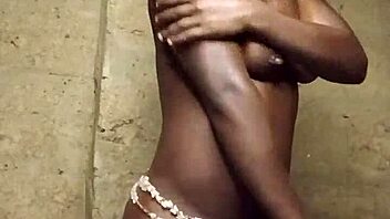 i’m crazy for fisting my tight ebony ass!