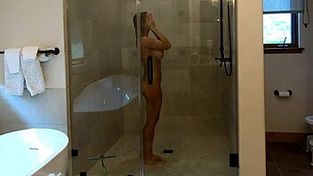 Spying on My Friend's Wife in the Shower, She Invites Me In