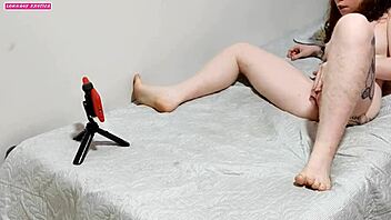 I Love Showing Off For Men Online While Husband Works