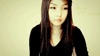 my fourth recording of a model posing naturally for the camera