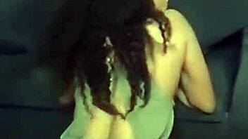 La congolaise, a beautiful african woman with juicy features