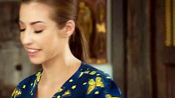 Black Woman Masturbates Her Wet Pussy Solo.