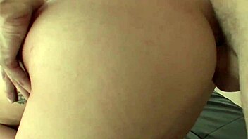 Noelle Easton's tight pussy learns from older neighbor's hard cock 😜