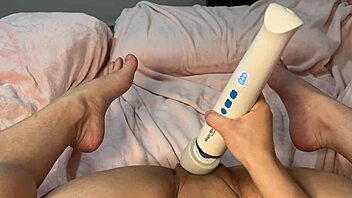 Watch Me Cum While Showing Feet!