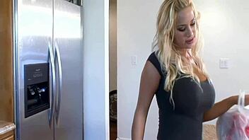 Fucking that slut blonde mom hard.