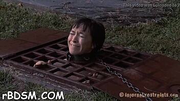 Venessa squeezes anal facial assfucking