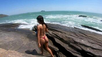 peeing and SEX on the BEACH part 1