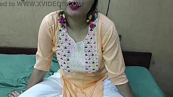 Indian babe seduces stepson for hardcore fucking action