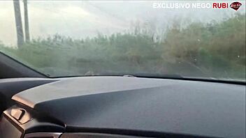 Fui Arrombada Por Um Preto Do Pau Grande E Grosso E Meu Marido Passou Na Frente Do Carro E Não Percebeu - Sonho De Corno