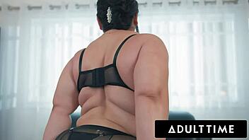 Boss's wife catches curvy Karla Lane in act