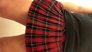 Oh wow, shemale in dirty toilet underwear gets wild!