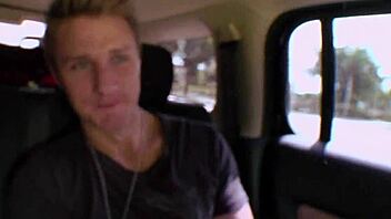 Jaelyn Fox Gets Naughty with Hard Fucking