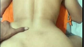 זיינתי את הבהביה הדסית שלי במקלחת עם החבר שלה, זה היה כל כך רומנטי וחורמני