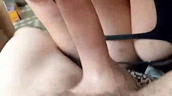 Homemade couple video with housewife in miniskirt