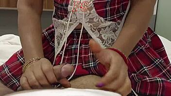 Indian girl cleans the hotel room and gets fucked
