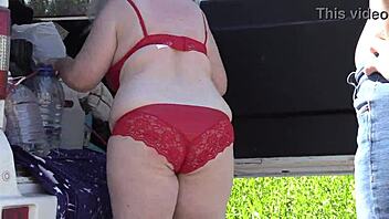 big ass mature lesbians outdoors, voyeur catchin’ ‘em on hidden cam!