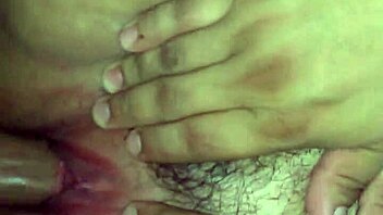 cogiendo pau in hotel room