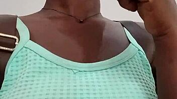 That Nigerian Bitch Who Decides To Visit The West Hils Mall Only Ends Up Being Masturbation In The Washroom