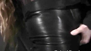 v tomto POV hre ťa poníži a potrestá kým sa ťaháš