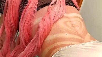 Mavy xsex showing off her hairy and loirinha twat