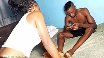 She visits for sweet romantic homemade sex with amateurs