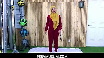 pervmuslim - fitness trainer fucks exotic arabic client, oh man...