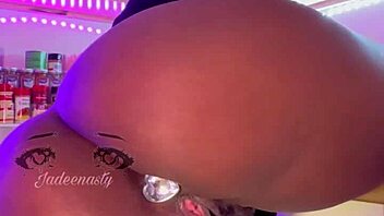 Ms Bulma Briefs Gives You A Show In Her Kitchen