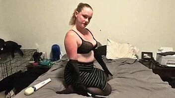 Wife gives amazing blowjob