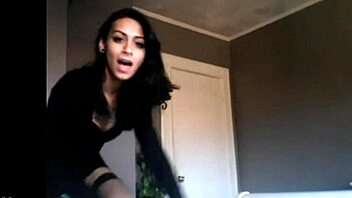 unreal perfect tranny on webcam