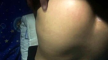 I’m losing it over her juicy pussy farting cum after a wild ride