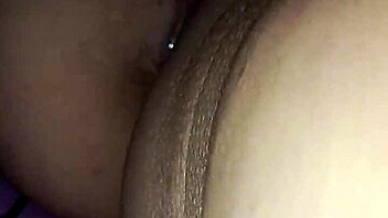 我痴迷舔我拉丁女友湿逼