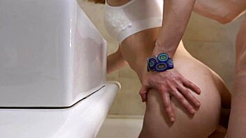 girlfriend's first hard anal sex with deep pounding