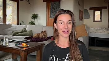 i can’t believe girls miss out on cumming. let me show ya 5 real reasons with my wet pussy!