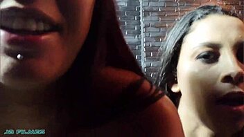 Duas Lesbisca Loucas Por Pau