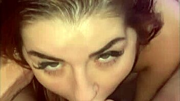 Internetes sztár Malu Paz farkot szop, mint senki más!