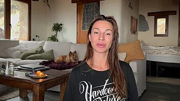 i can’t believe girls miss out on cumming. let me show ya 5 real reasons with my wet pussy!