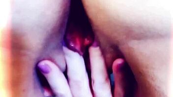 maturemons polishing my pussy lips close up