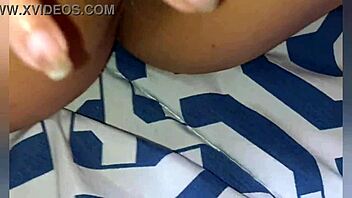 beautiful latina shows her vagina and asks if you'd lick it or not