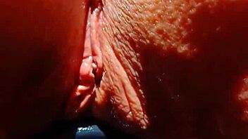 mature cougar grinding wet shaved pussy to pure bliss 😘