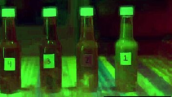 Mostohatestvérek forró szósz kihívása threesome-má válik a mostohabátyóval 😏