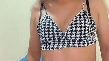 This delicious trans babe has a tasty cock and small tits! 😍